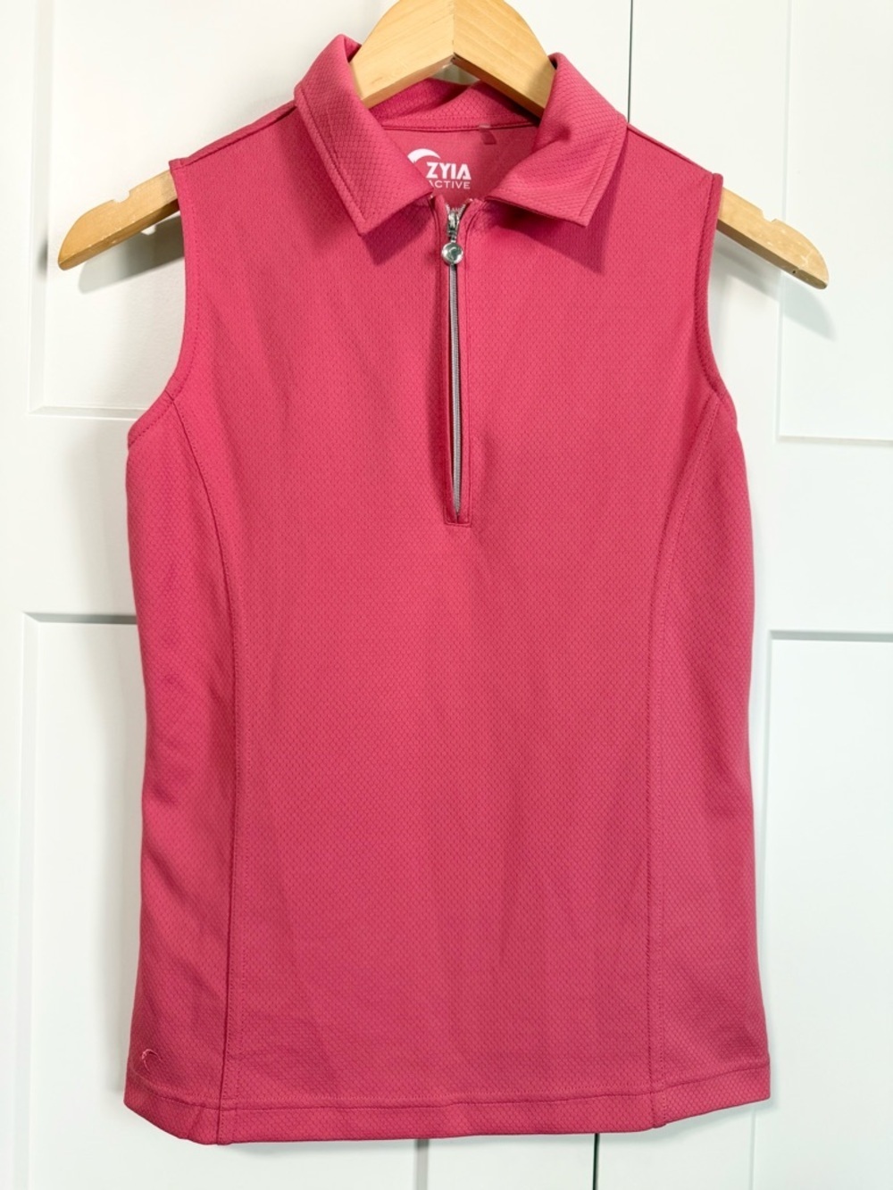 Zyia Active Clubhouse Pink Sleeveless Zip-Front Polo Tank size small golf